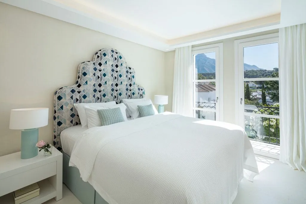 Chambres - Luxury Villa with Pool and Mountain View in Marbella