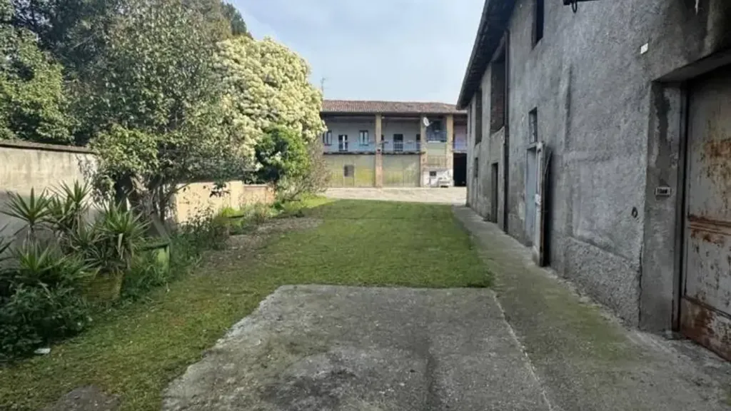 Jardin - Rustic Property with Garden in Cazzago San Martino