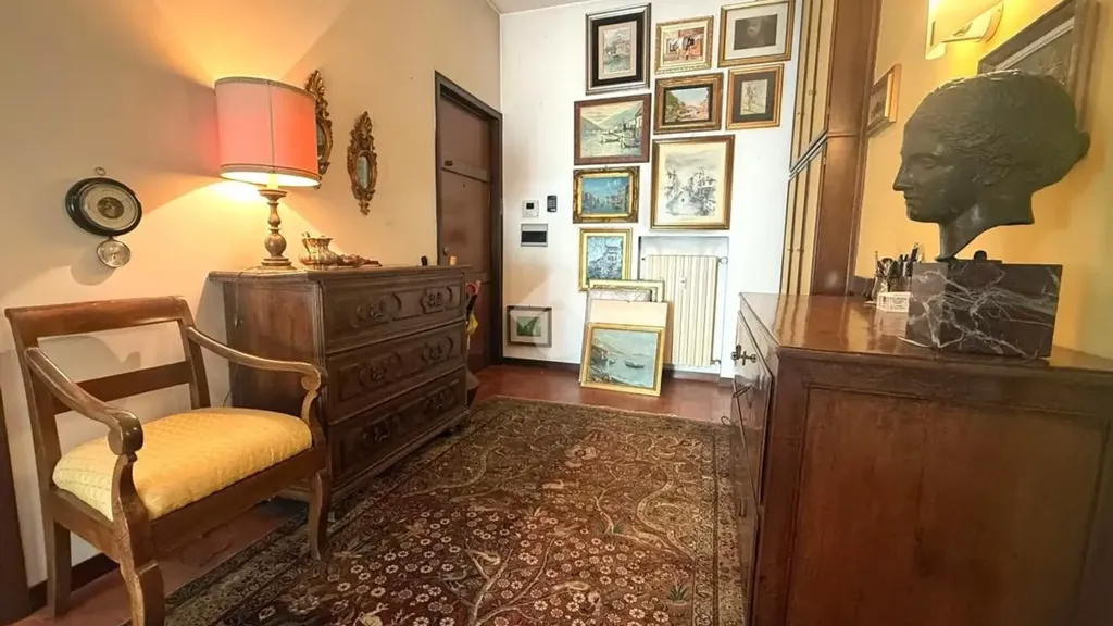Entrée - Apartment with Balcony and Garden in Brescia