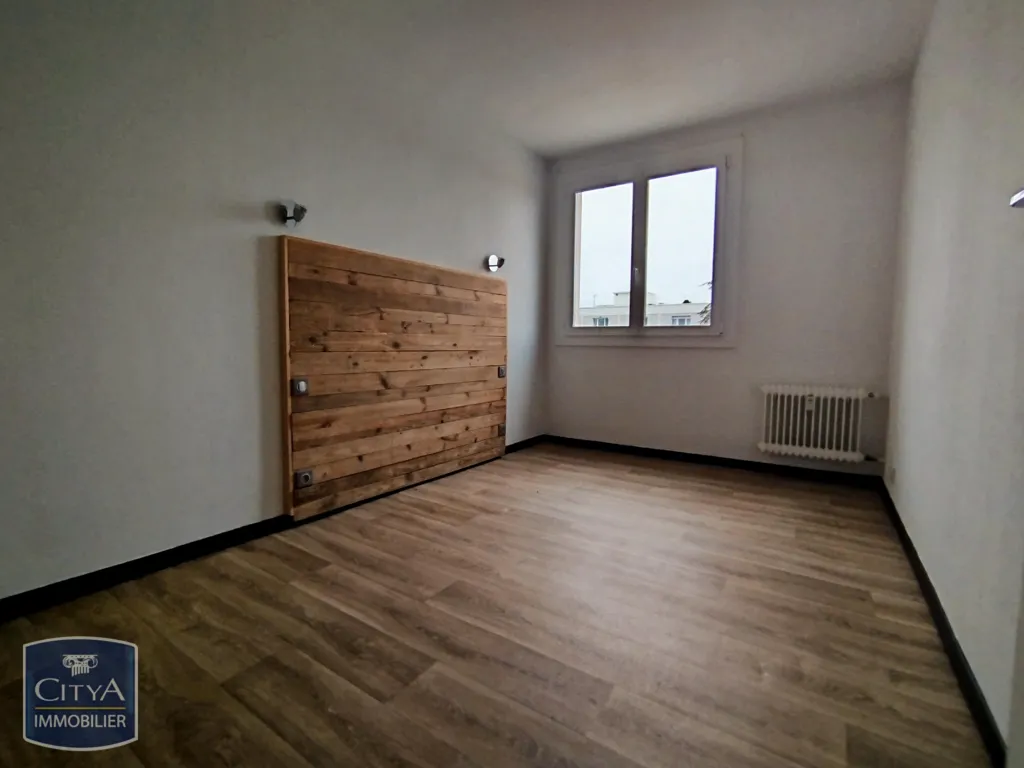 Habitaciones - Apartment with Balcony in Roanne