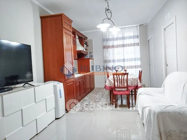 Séjour - Modernised Apartment with Balcony in Barletta