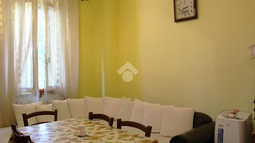 Söögituba - Fully Rented Flat with Balcony in Meldola