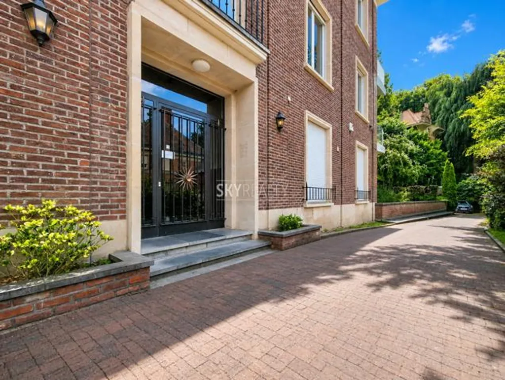 Extérieur - Penthouse 3 Façades avec Cave et Garage derrière le Bois de la Cambre