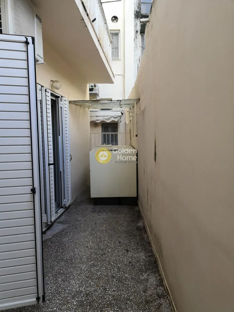 Jardin - 6-Unit Building with Garden in Central Vironas