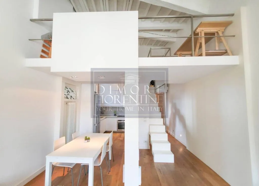 Séjour - Penthouse with Palazzo View in Florence