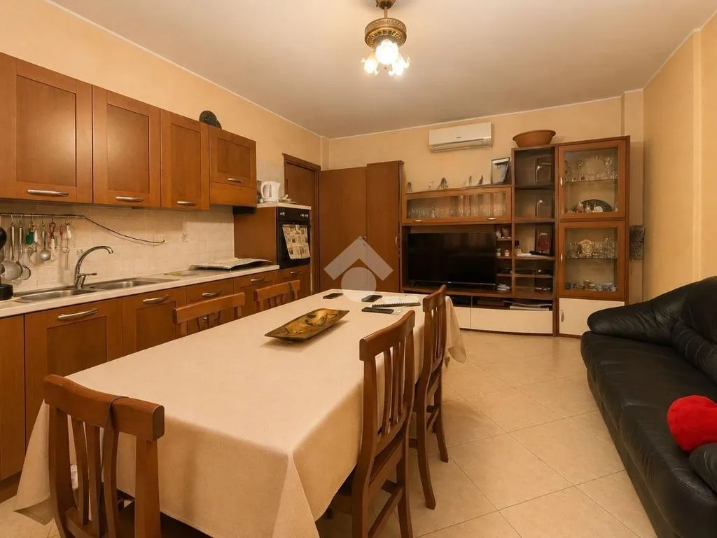 Söögituba - 3-Room Apartment with Solarium in Quartu Sant'Elena