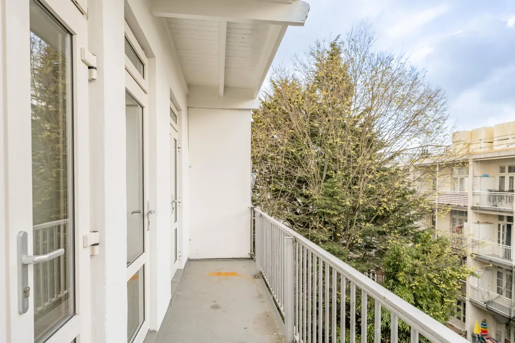 Balcon - 3-Bedroom Apartment with Rooftop Terrace in Amsterdam