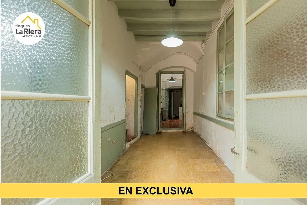 hallway_entrance