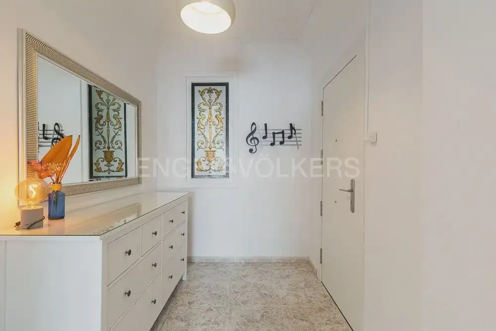 Ingresso - Spacious Flat with High Ceilings in El Botànic