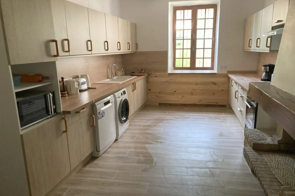 Cuisine - Mas Rénové avec Piscine à Quissac