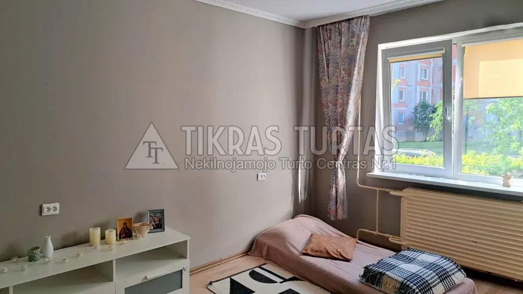 Magamistoad - Two-Bedroom Apartment with Balcony in Klaipėda