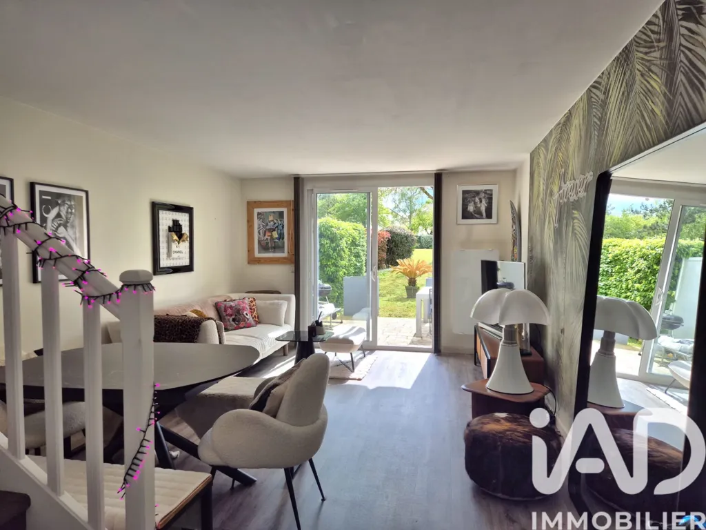 Séjour - Maison avec Terrasse et Jardin au Golf à Saint-Germain-Les-Corbeil