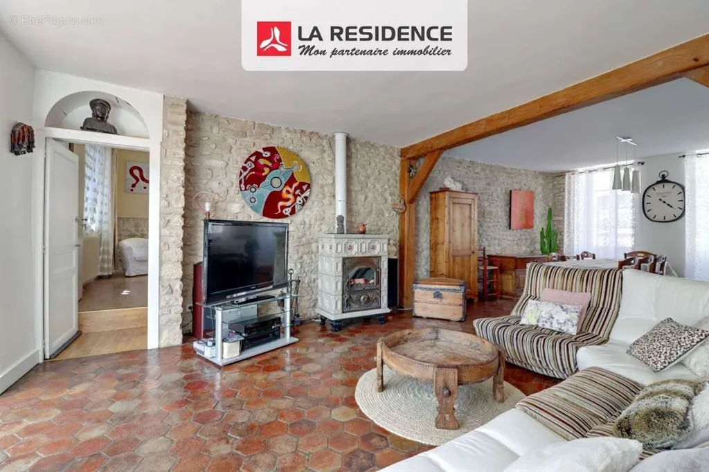 Elutuba - Charming House with Garage in Maule Centre