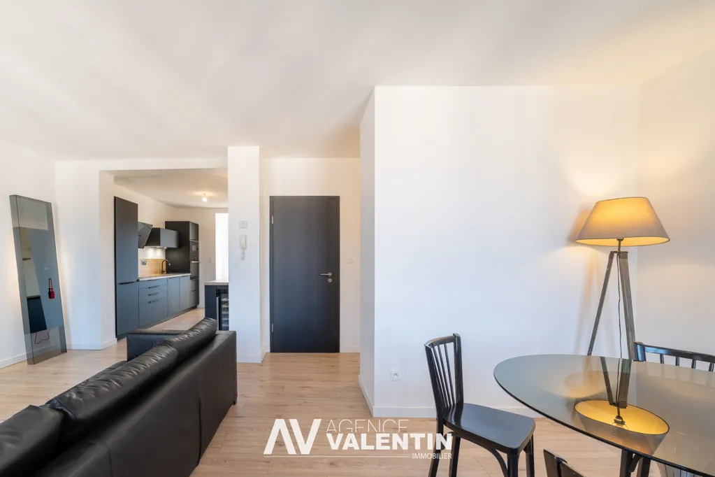 Elutuba - Renovated Apartment with Balcony in Montigny-lès-Metz