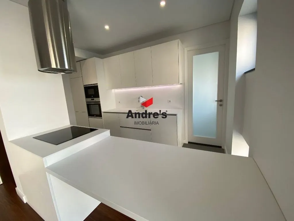 Köök - Remodelled Flat with Elevator in Boavista, Porto