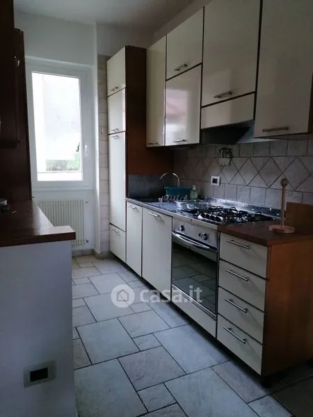 Cuisine - Rustic Trilocale with Garden in Ballabio