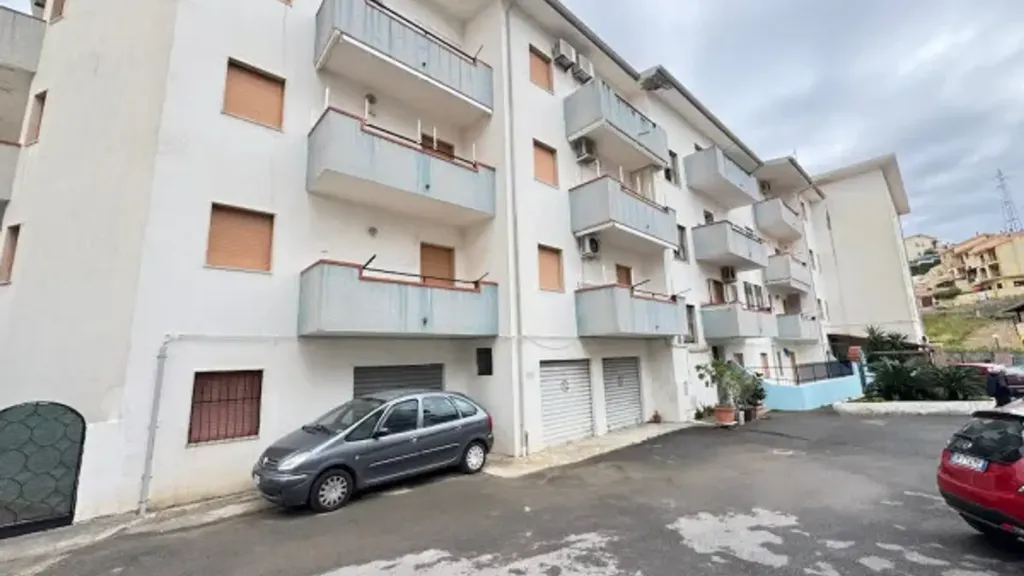 Extérieur - Rearranged Apartment with Balcony in Scalea