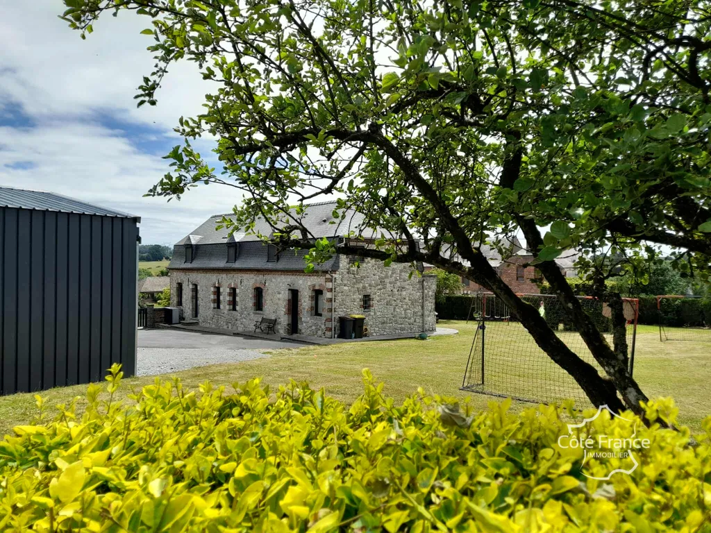 Jardin - Maison en Pierre avec Jardin à Avesnes-La Capelle