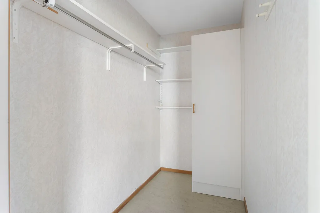 Pièces - Apartment with Balcony in Eskilstuna