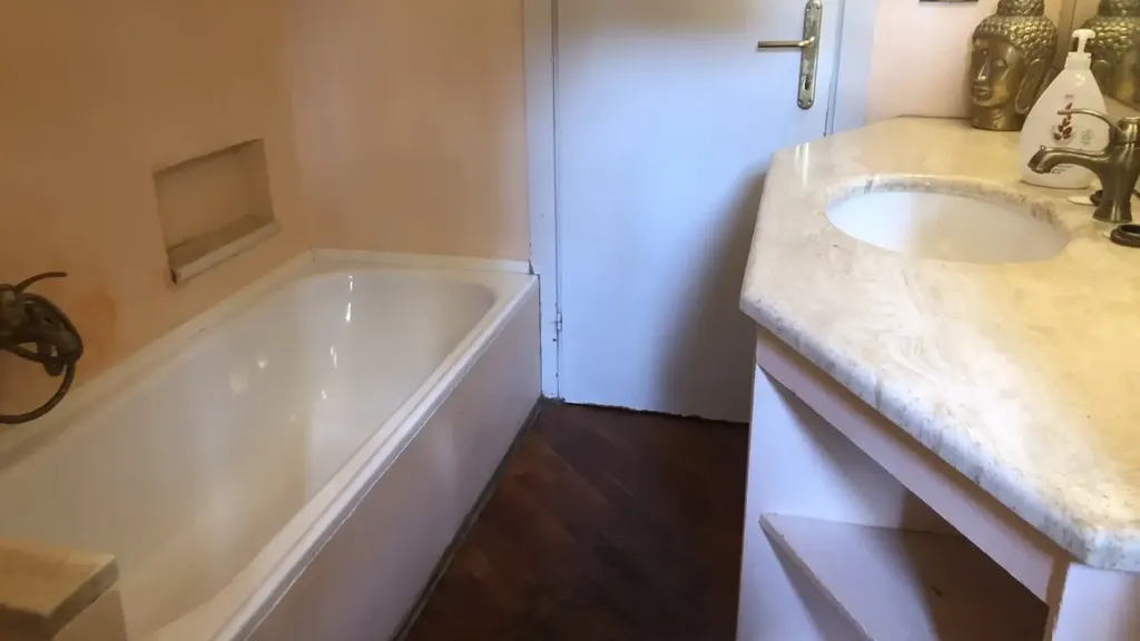 Bagni - Trilocale with Balcony in Florence