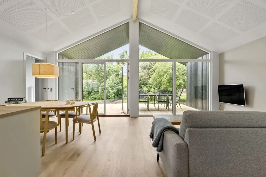 Séjour - Summer House with Garden in Martofte
