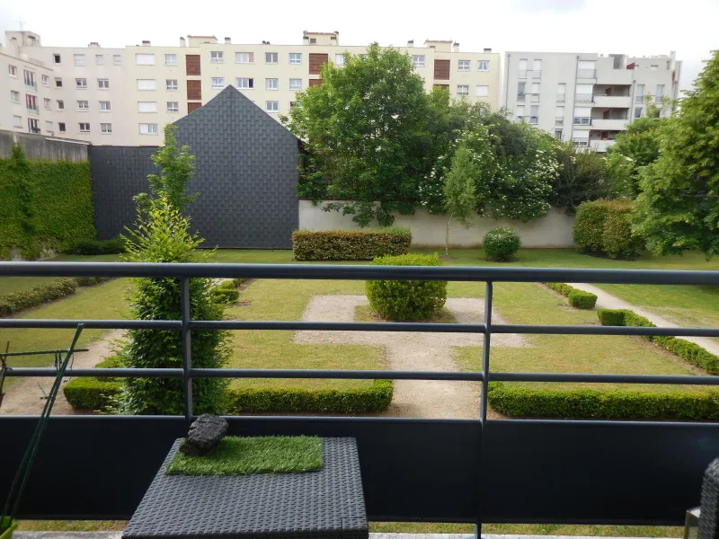 Giardino - Apartment with Balcony near Orleans Library
