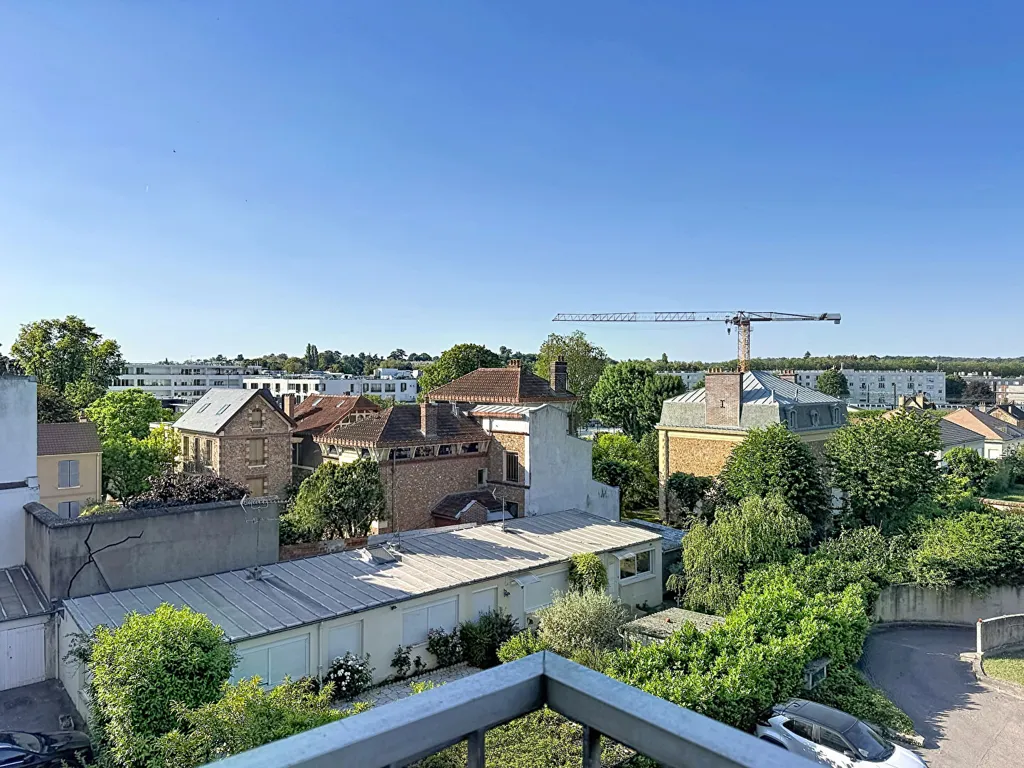 Balcon - Appartement avec Balcon et Vue Dégagée à Versailles