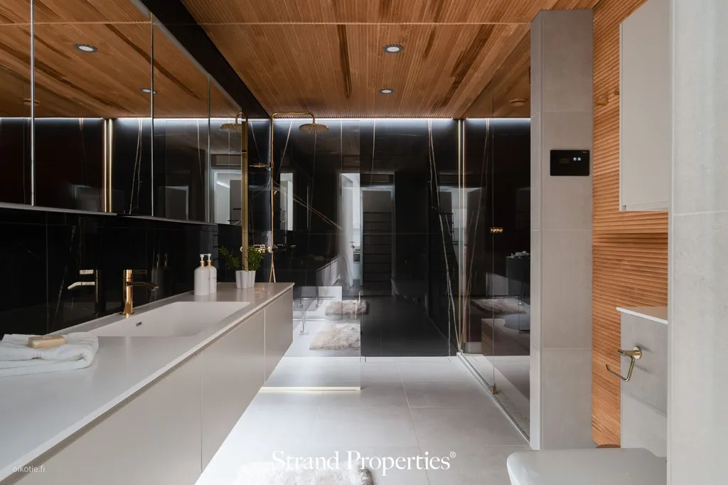 Salles de bain - Appartement 4 pièces à Helsinki