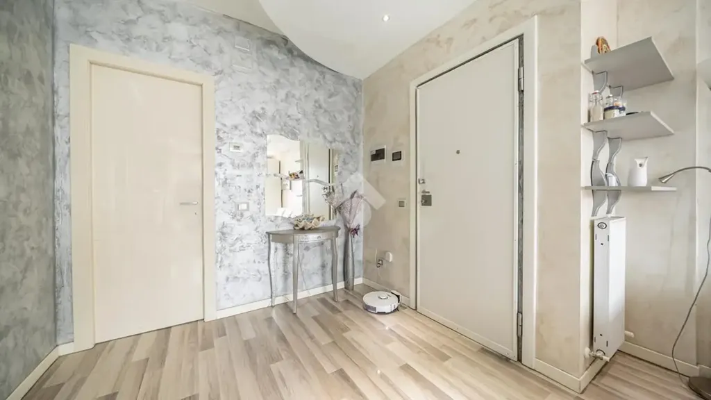 hallway_entrance