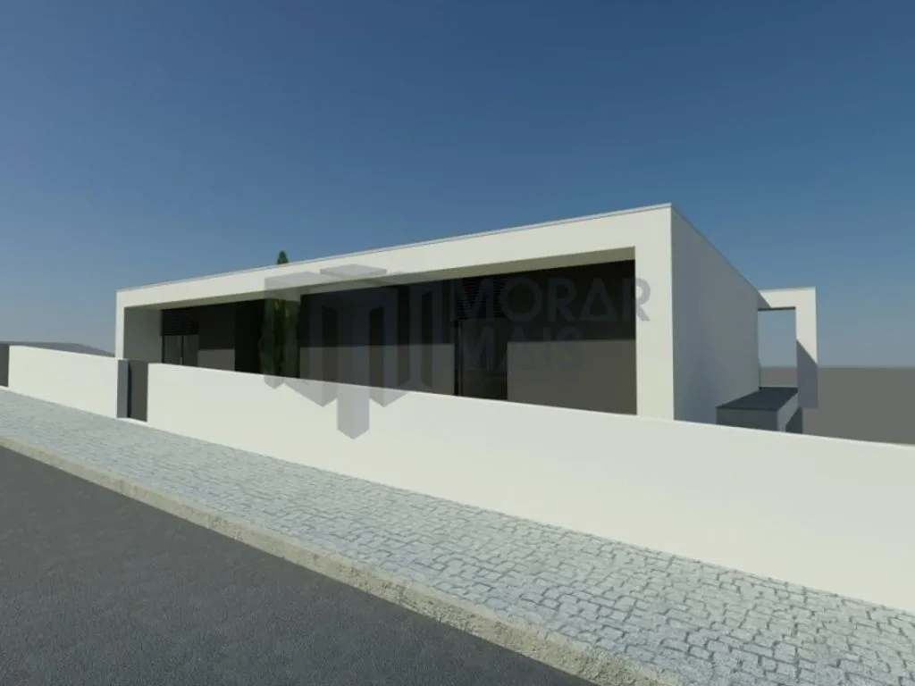 Luxury House with Pool in Guimarães