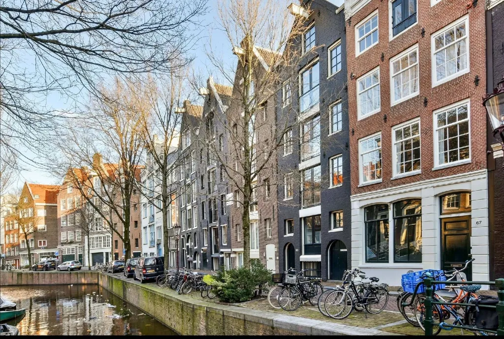 2-toaline korter asukohas Amsterdam