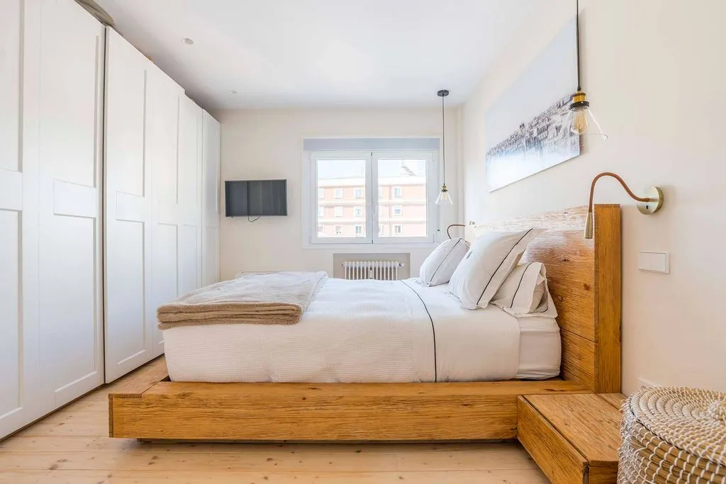 Bedrooms - Apartment with Private Terrace in El Viso, Madrid