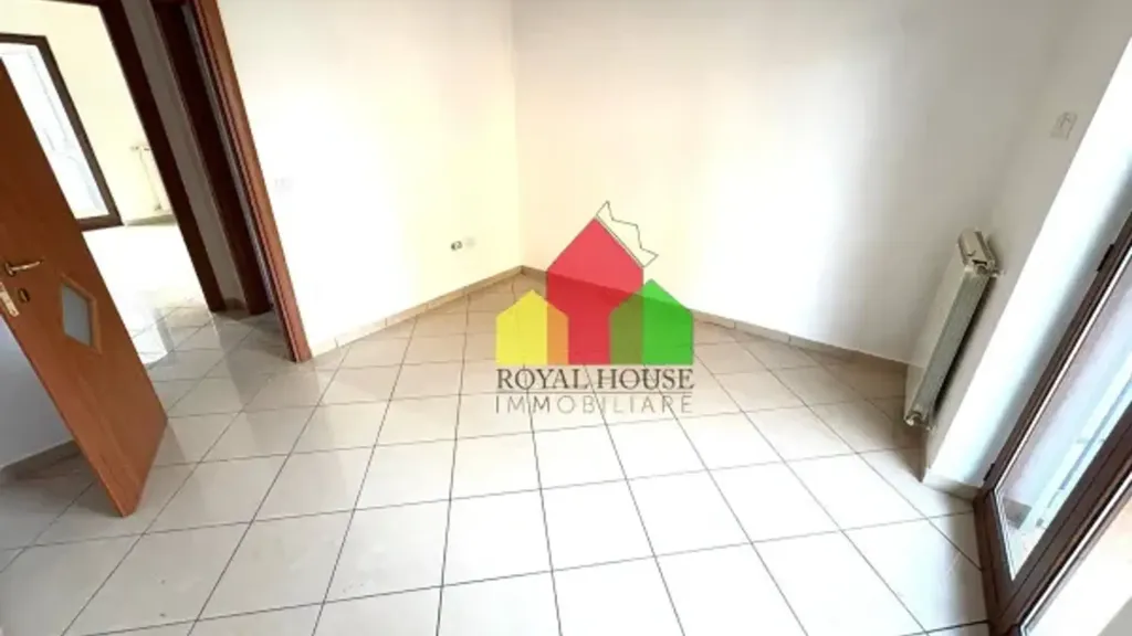 Entrée - 3-Bedroom Apartment with Balcony in Giugliano