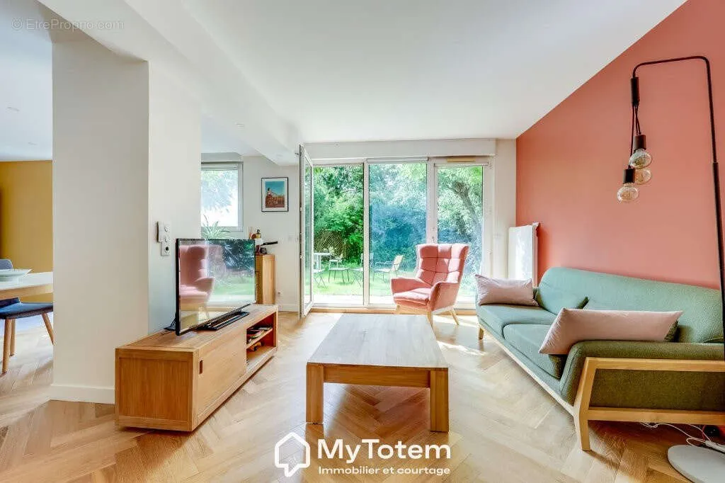 Elutuba - Duplex with Garden on Île Saint-Germain