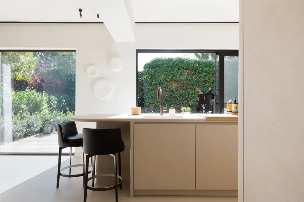 Cuisine - Villa rénovée avec poolhouse à top location
