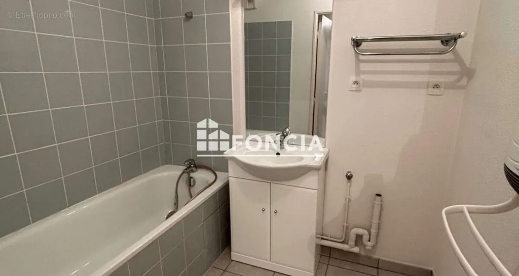 Salles de bain - Appartement T2 en Rez-de-Jardin à Limoges Sud