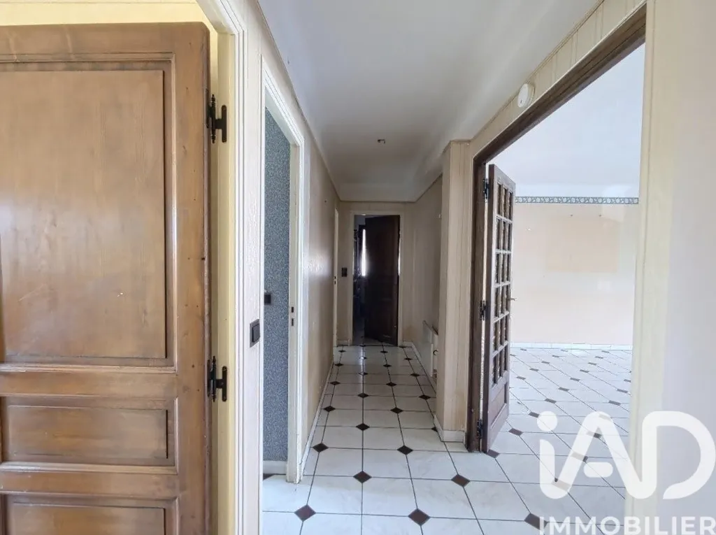Entrée - Appartement 4 Pièces avec Balcon et Garage à Perpignan