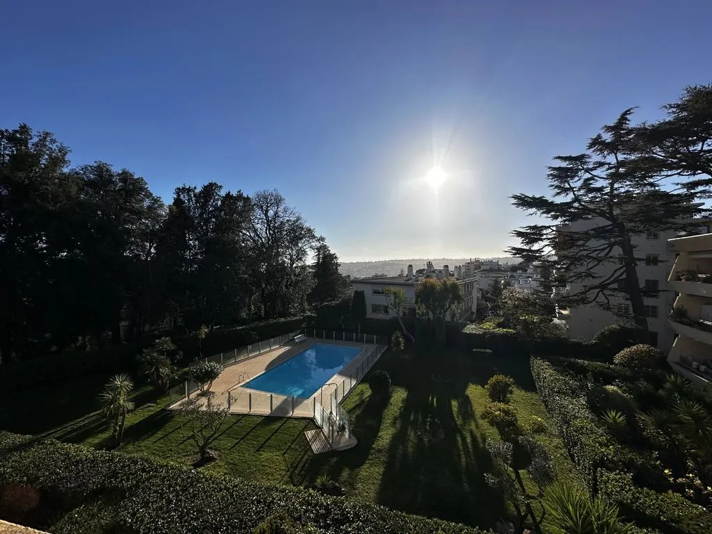 Jardin - Appartement Luxueux avec Piscine à Nice Rimez