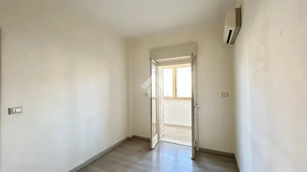 Esik - Apartment with Balcony and Terrace in Palermo