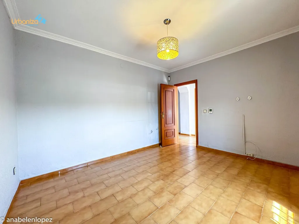 Toad - Ground Floor Flat with Patio in La Estación