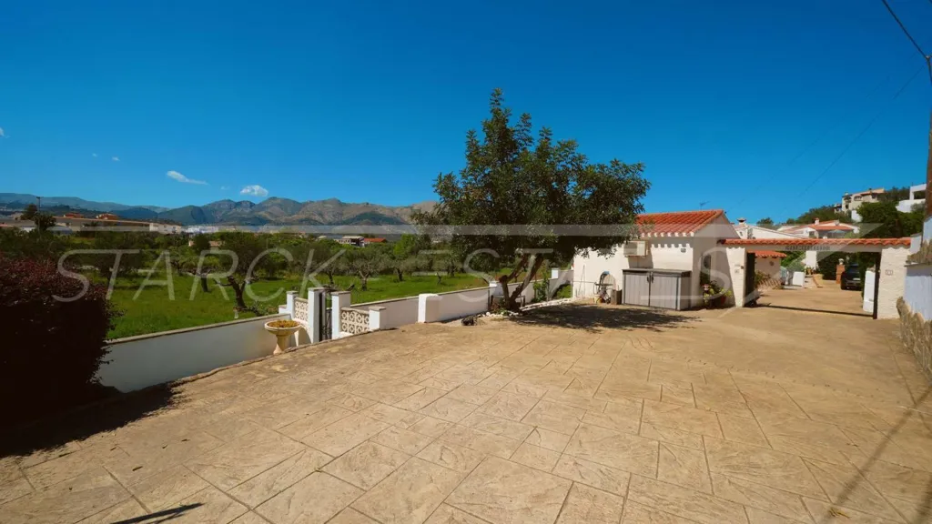 Välivaade - Villa with Pool in Orba
