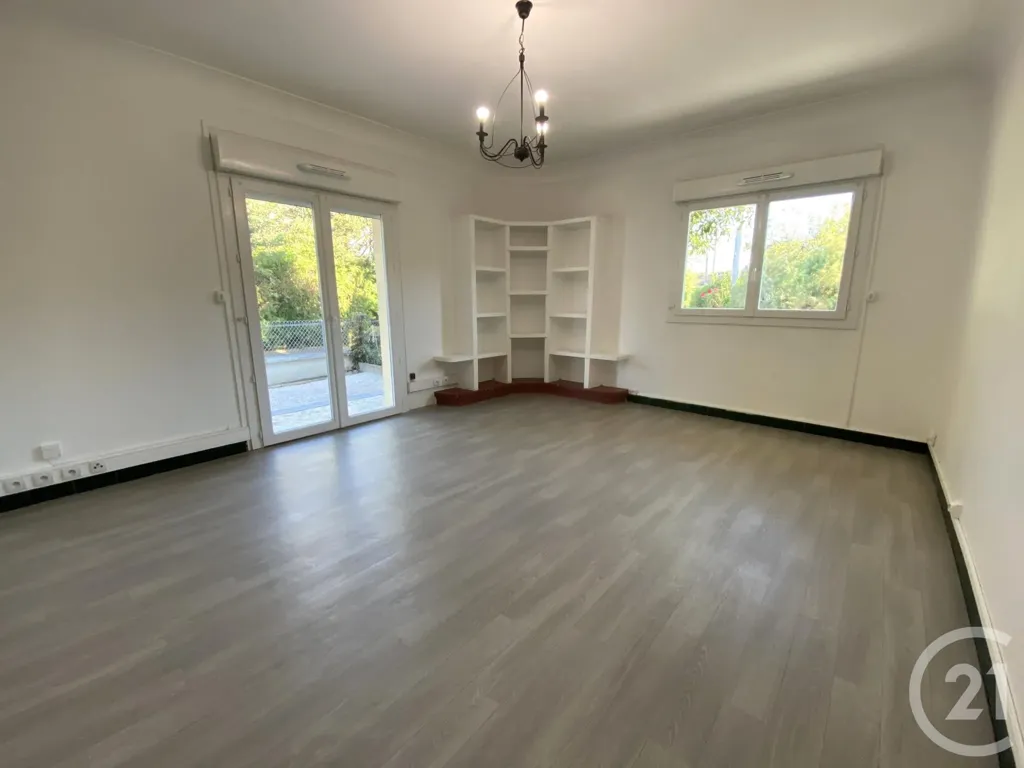 Séjour - Appartement 4 Pièces avec Jardin à Pins-Justaret