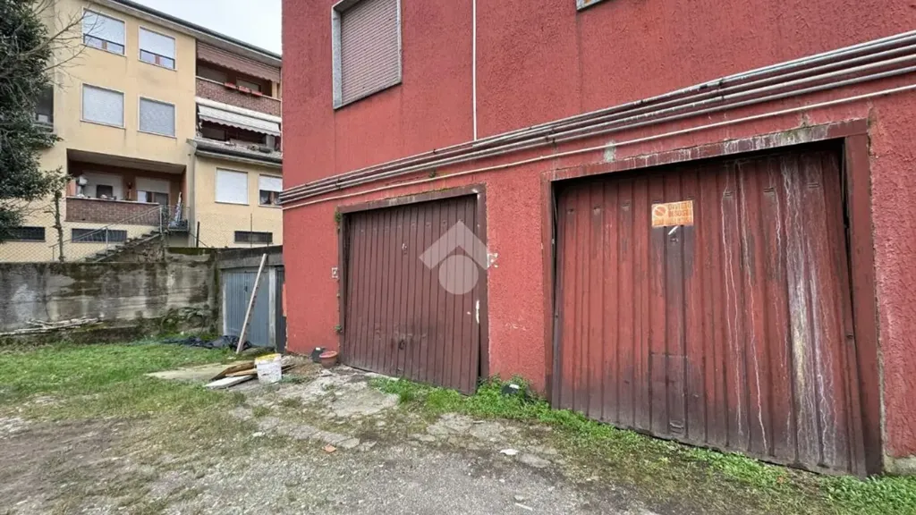 Jardin - Mansard Apartment with Central Location in Marano Ticino