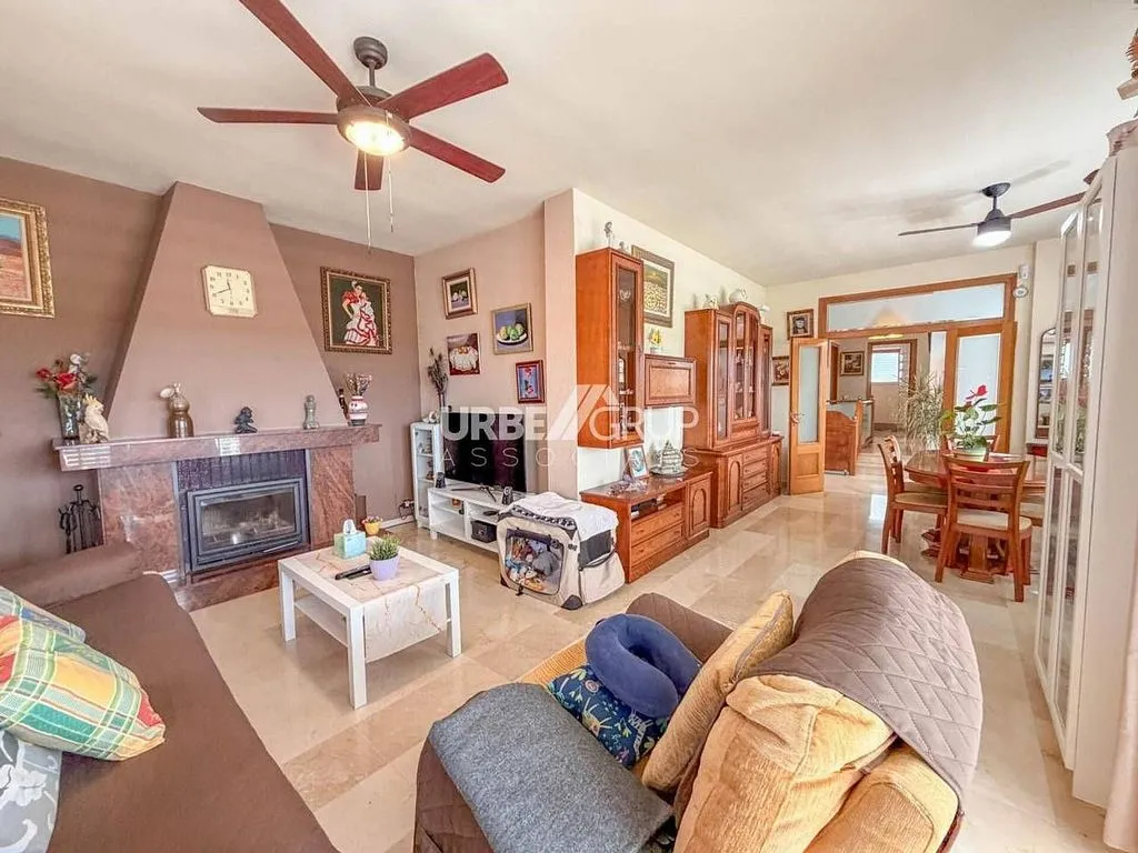 Séjour - Luxury House with Pool in Castellbisbal