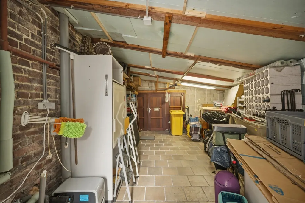 Buanderie - Rijwoning avec Jardin et 2 Garages à Boutersem