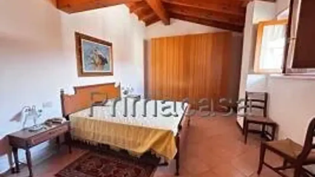 Magamistoad - Detached House with Courtyard in Prevalle