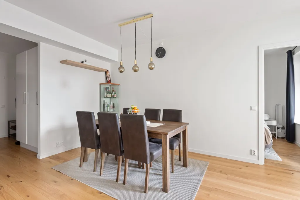 Söögituba - Modern Flat with Balcony in Sundbyberg