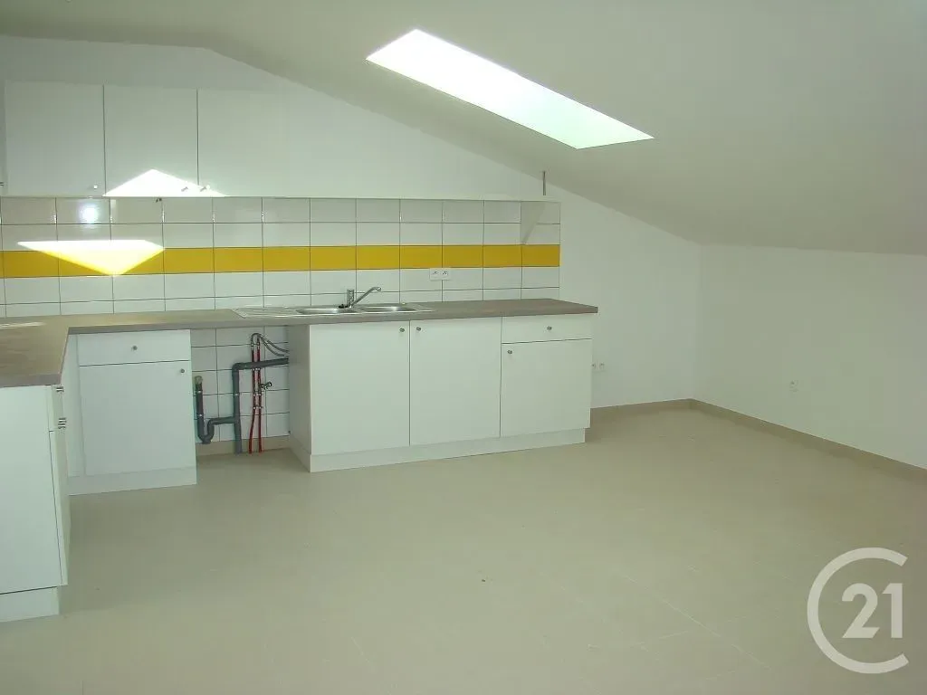 Cuisine - Appartement Rénové à Hareville, Proche Vittel