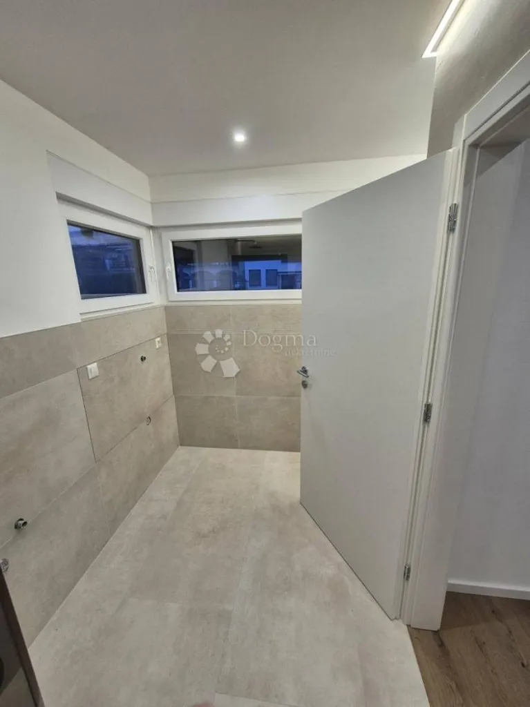 Bagni - Apartment with Garage in Crikvenica Centre