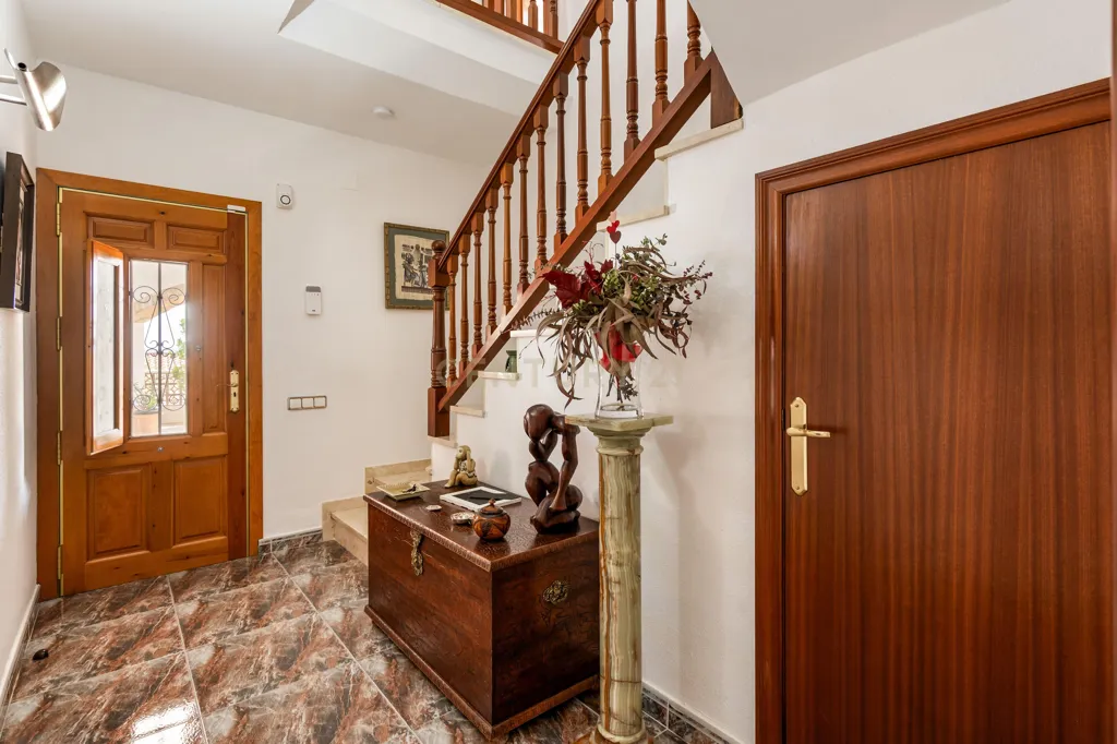 Hallway - Independent House with Montserrat Views in Abrera